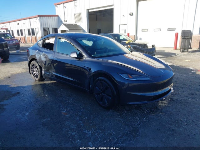 2025 TESLA MODEL 3 5YJ3E1EA4SF062494 Photo 0