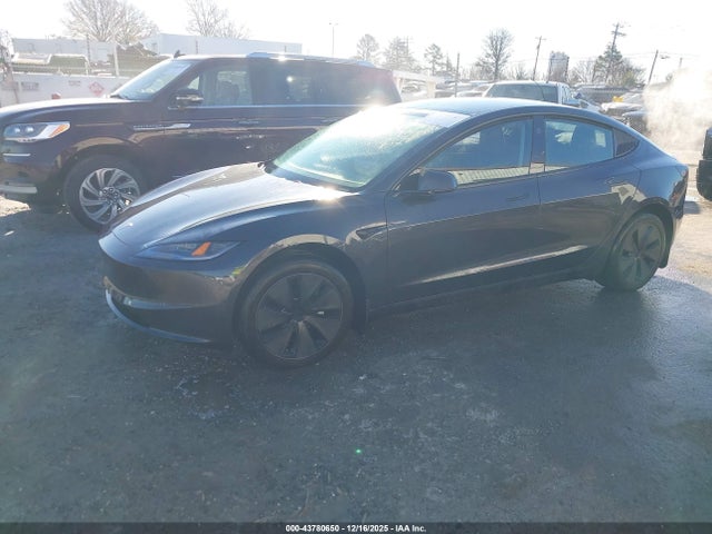 2025 TESLA MODEL 3 5YJ3E1EA4SF062494 Photo 1