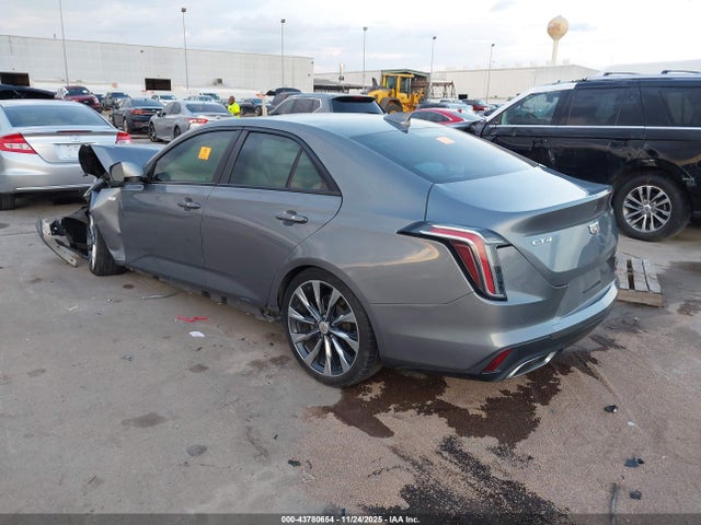 2021 CADILLAC CT4 1G6DB5RKXM0120992 Photo 2