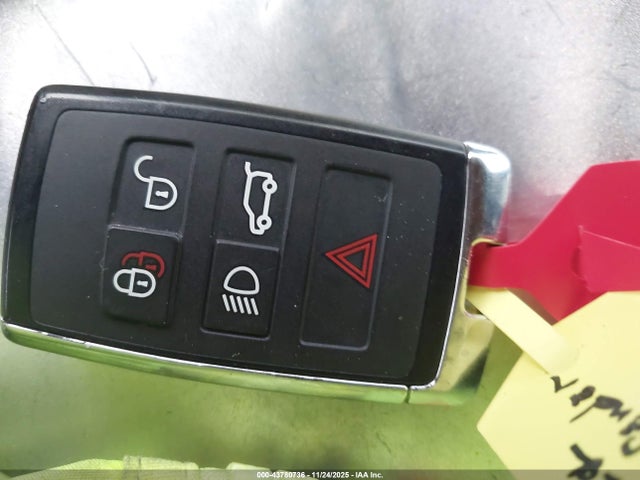 SALEJ7RX8N2099490 Land Rover Defender 110 S