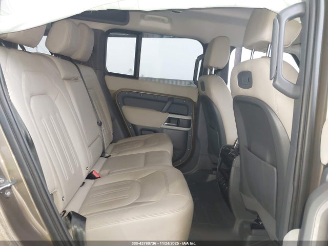SALEJ7RX8N2099490 Land Rover Defender 110 S