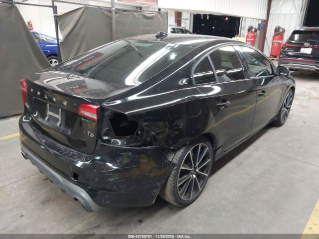 2018 VOLVO S60 YV126MFLXJ2450710 Photo 3