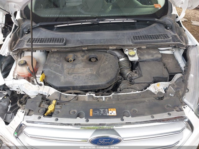 1FMCU0J93KUC27852 Ford Escape Titanium