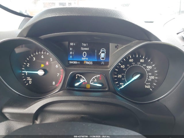 1FMCU0J93KUC27852 Ford Escape Titanium