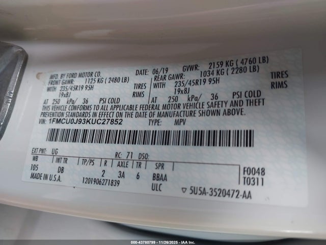 1FMCU0J93KUC27852 Ford Escape Titanium