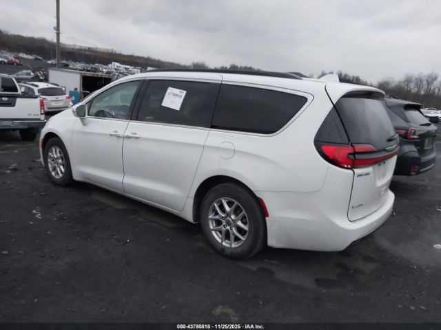 2022 CHRYSLER PACIFICA 2C4RC1BG8NR194417 Photo 2
