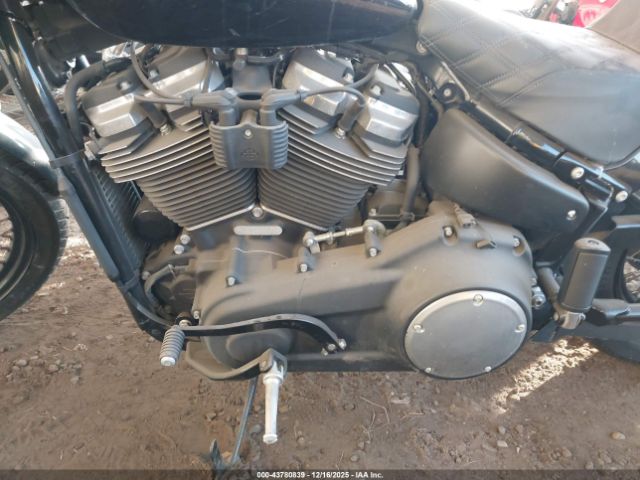 2018 HARLEY-DAVIDSON FXBB 1HD1YJJ33JC079853 Photo 8