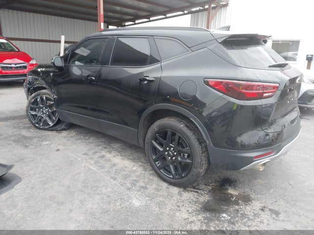 2024 CHEVROLET BLAZER 3GNKBDR42RS169045 Photo 2