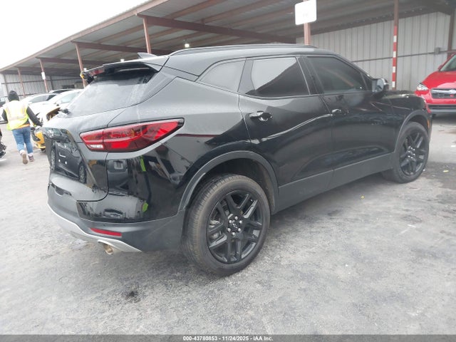 2024 CHEVROLET BLAZER 3GNKBDR42RS169045 Photo 3
