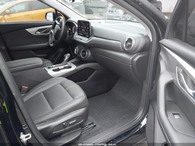 2024 CHEVROLET BLAZER 3GNKBDR42RS169045 Photo 4