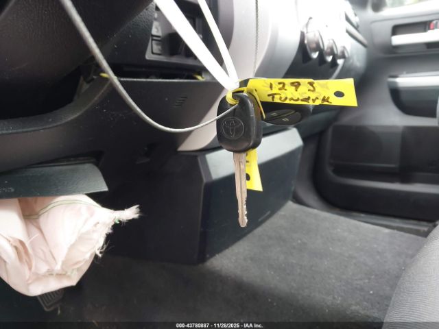 2017 TOYOTA TUNDRA 5TFRY5F1XHX217930 Photo 10