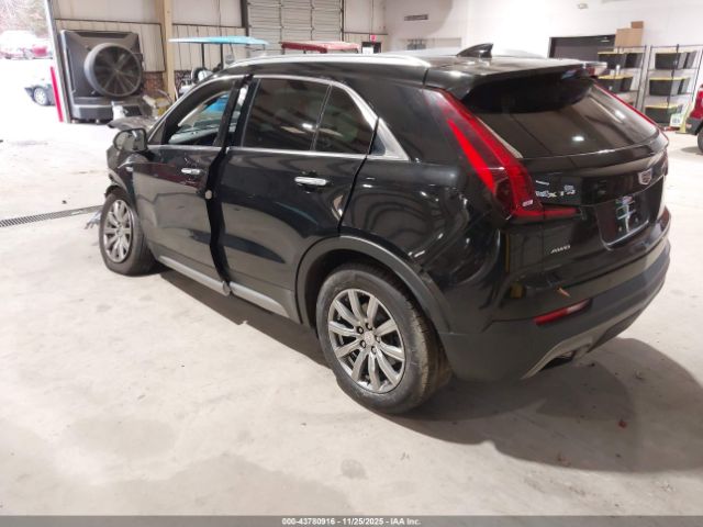 2019 CADILLAC XT4 1GYFZDR41KF137276 Photo 2