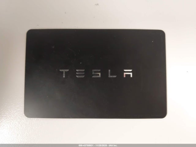 2025 TESLA MODEL Y 7SAYGDEE7SA340812 Photo 10