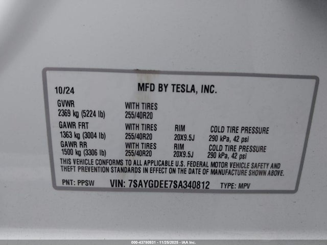2025 TESLA MODEL Y 7SAYGDEE7SA340812 Photo 8