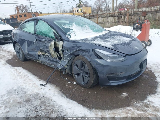 2023 TESLA MODEL 3 5YJ3E1EA2PF695695 Photo 0