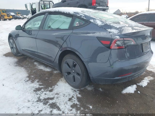 2023 TESLA MODEL 3 5YJ3E1EA2PF695695 Photo 2