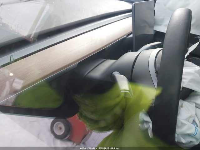 2023 TESLA MODEL 3 5YJ3E1EA2PF695695 Photo 6