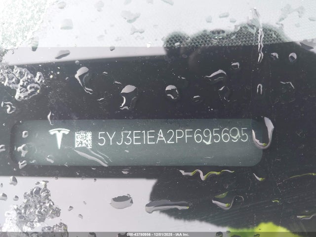 2023 TESLA MODEL 3 5YJ3E1EA2PF695695 Photo 8