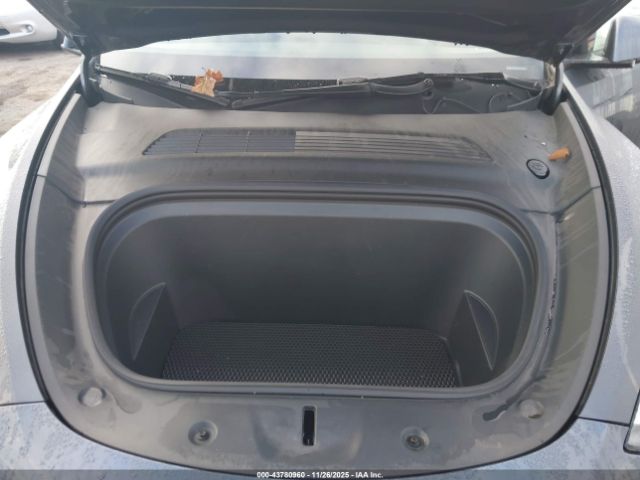 2021 TESLA MODEL Y 5YJYGDEE7MF094962 Photo 9