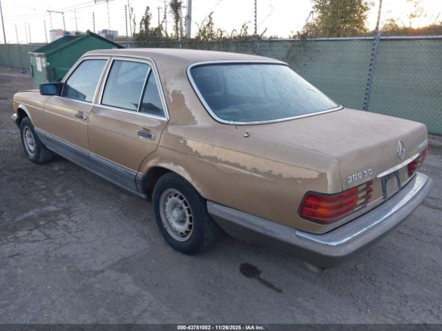 1983 MERCEDES-BENZ 300 WDBCB20A4DB040070 Photo 2