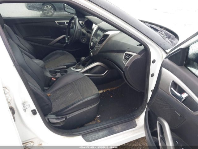 2016 HYUNDAI VELOSTER KMHTC6AD2GU289356 Photo 4