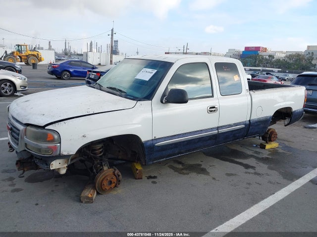 Продажа на аукционе авто 2004 Gmc Sierra 1500 Sle, vin: 2GTEC19V841111522, номер лота: 43781048