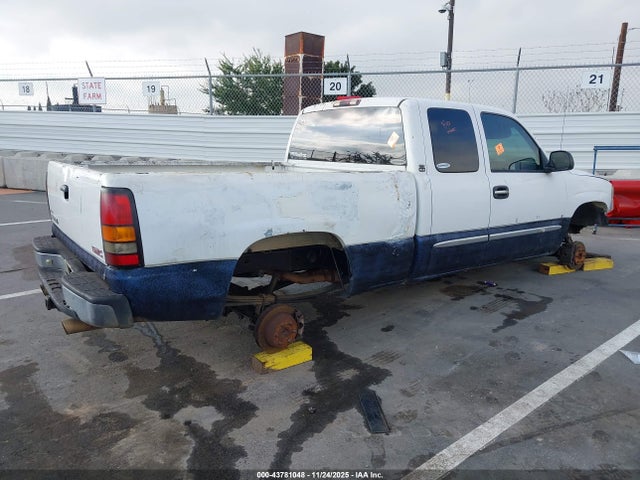 Продажа на аукционе авто 2004 Gmc Sierra 1500 Sle, vin: 2GTEC19V841111522, номер лота: 43781048