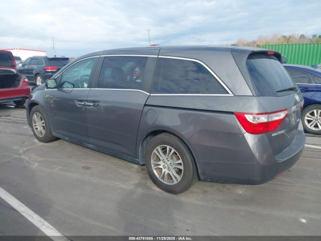 2013 HONDA ODYSSEY 5FNRL5H64DB073836 Photo 2