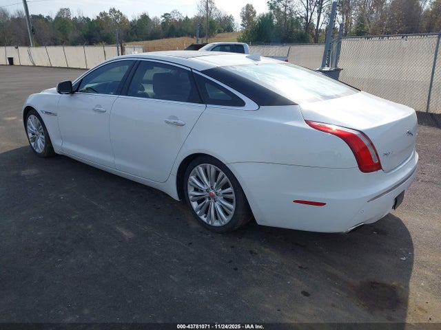 2014 JAGUAR XJ SAJWA2GZ0E8V62448 Photo 2