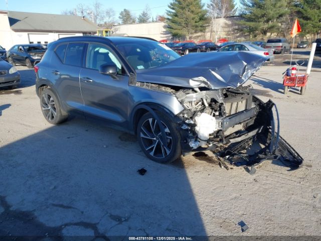 2019 VOLVO XC40 YV4162XZ8K2004241