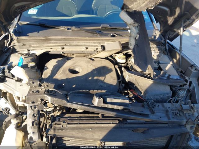 2019 VOLVO XC40 YV4162XZ8K2004241 Photo 9