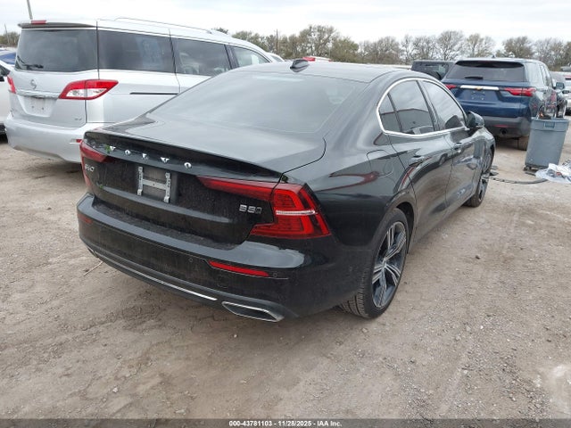 2022 VOLVO S60 7JRL12TLXNG160544 Photo 3