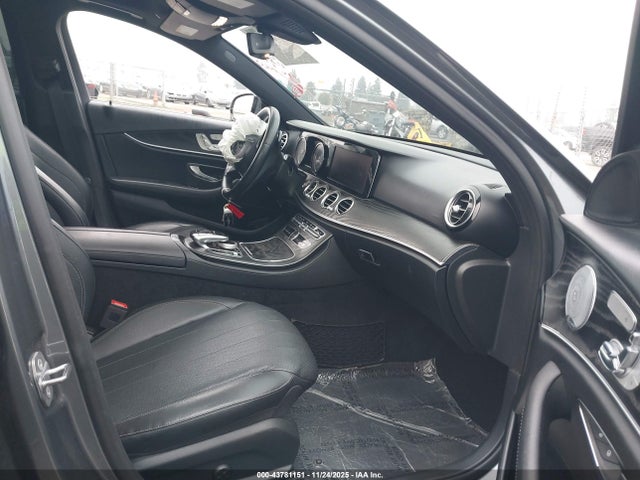 Mercedes-Benz E 300 2018 WDDZF4JB8JA406137 Image 5