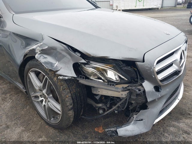 Mercedes-Benz E 300 2018 WDDZF4JB8JA406137 Image 6
