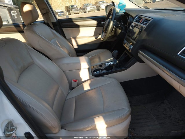 Продаж на аукціоні авто 2017 Subaru Legacy 2.5i Limited, vin: 4S3BNAN69H3032548, номер лоту: 43781153