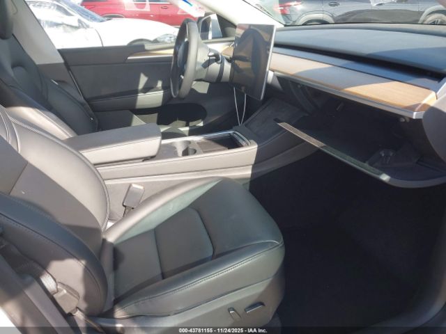 2023 TESLA MODEL Y 7SAYGDEF5PA048656 Photo 4