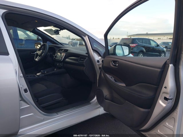 2024 NISSAN LEAF 1N4CZ1CV0RC554897 Photo 4