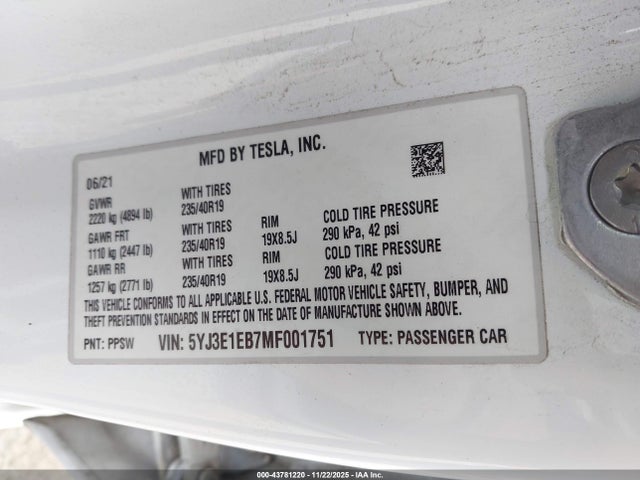 2021 TESLA MODEL 3 5YJ3E1EB7MF001751 Photo 8