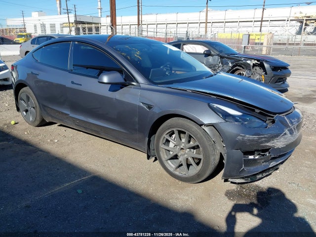 2023 TESLA MODEL 3 5YJ3E1EAXPF561386 Photo 0