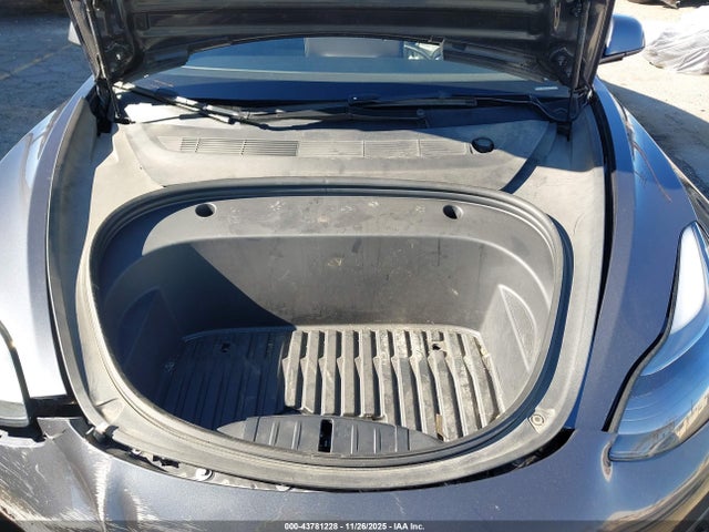 2023 TESLA MODEL 3 5YJ3E1EAXPF561386 Photo 9