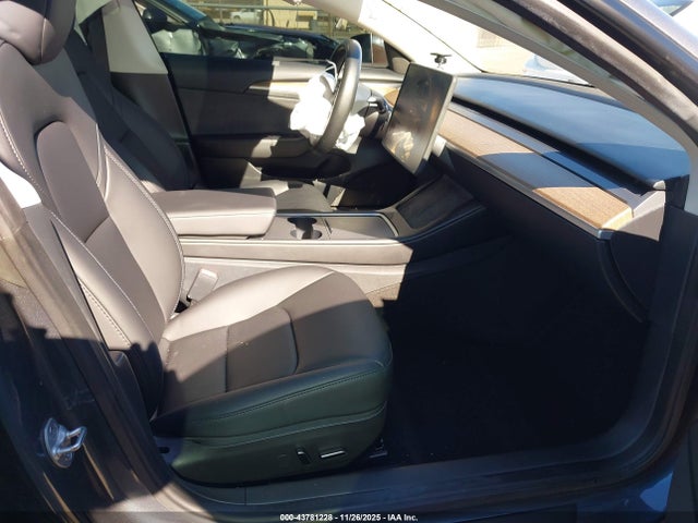 2023 TESLA MODEL 3 5YJ3E1EAXPF561386 Photo 4