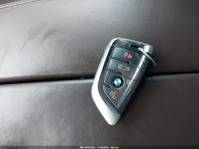 2018 BMW X5 EDRIVE 5UXKT0C57J0W03356 Photo 10