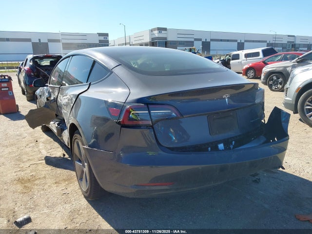 2022 TESLA MODEL 3 5YJ3E1EB8NF237276 Photo 2