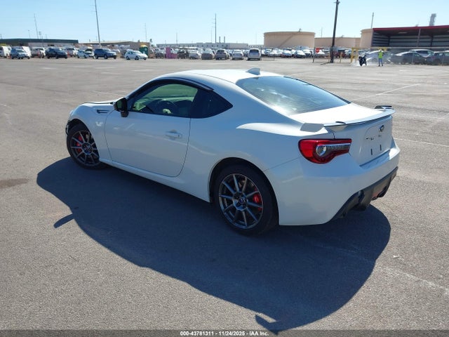 Subaru Brz Limited 2017 JF1ZCAC13H9602607 Image 3