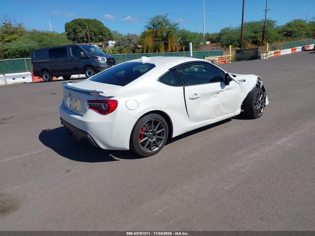 Subaru Brz Limited 2017 JF1ZCAC13H9602607 Image 4
