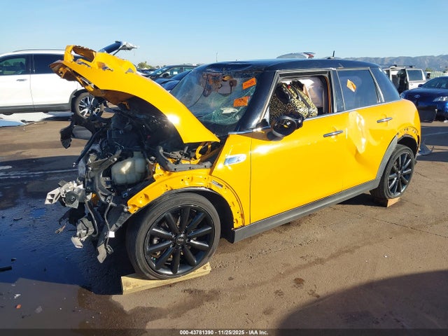2016 MINI HARDTOP WMWXU3C53G2D28717 Photo 1