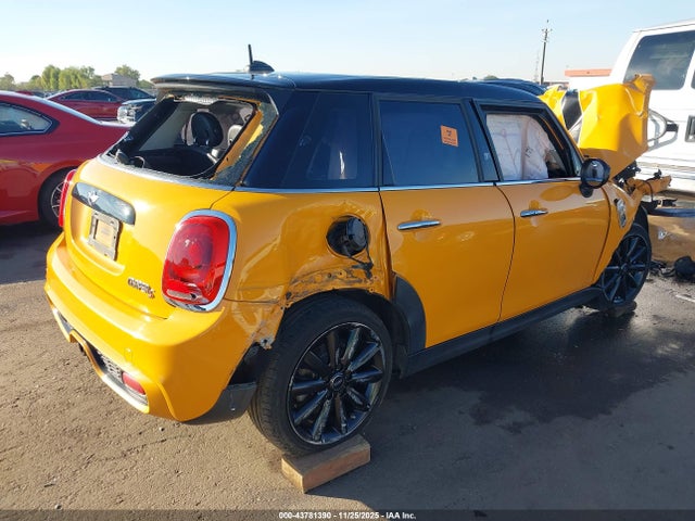 2016 MINI HARDTOP WMWXU3C53G2D28717 Photo 3