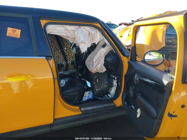 2016 MINI HARDTOP WMWXU3C53G2D28717 Photo 4