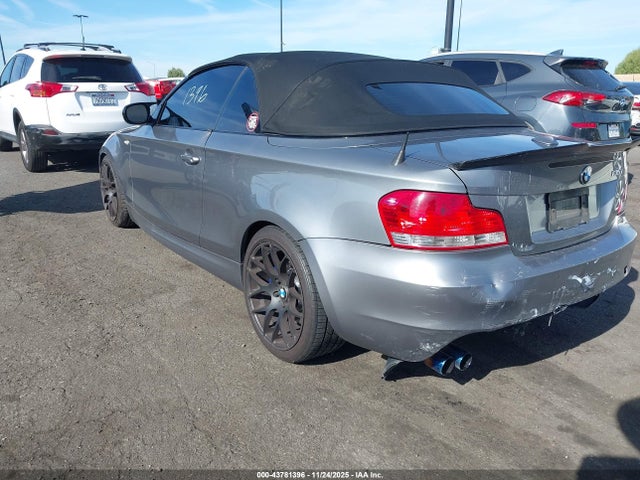 2011 BMW 135I WBAUN7C52BVM24916 Photo 2