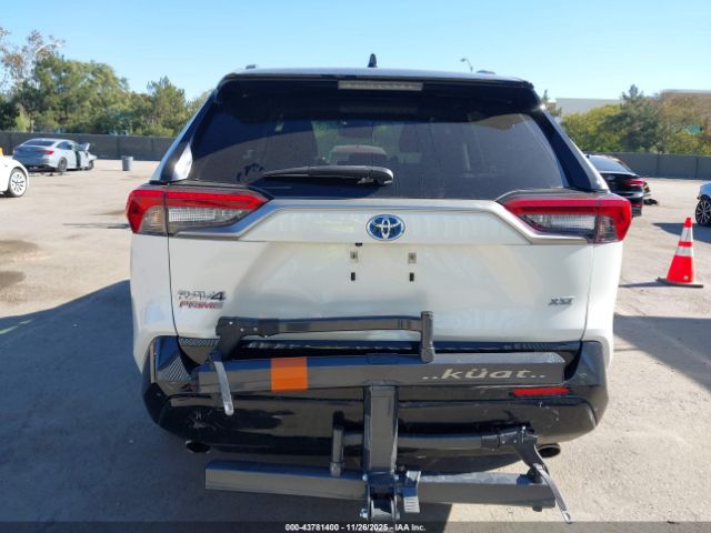 2022 TOYOTA RAV4 PRIME JTMEB3FV0ND107621 Photo 5